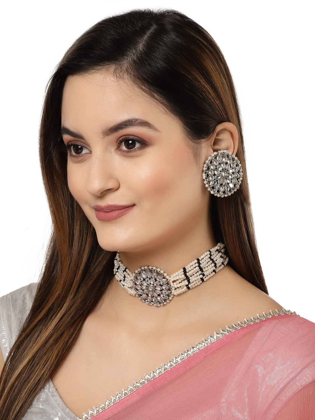 Karatcart Oxidised Silver Black and White Kundan Choker Necklace Setfor Women