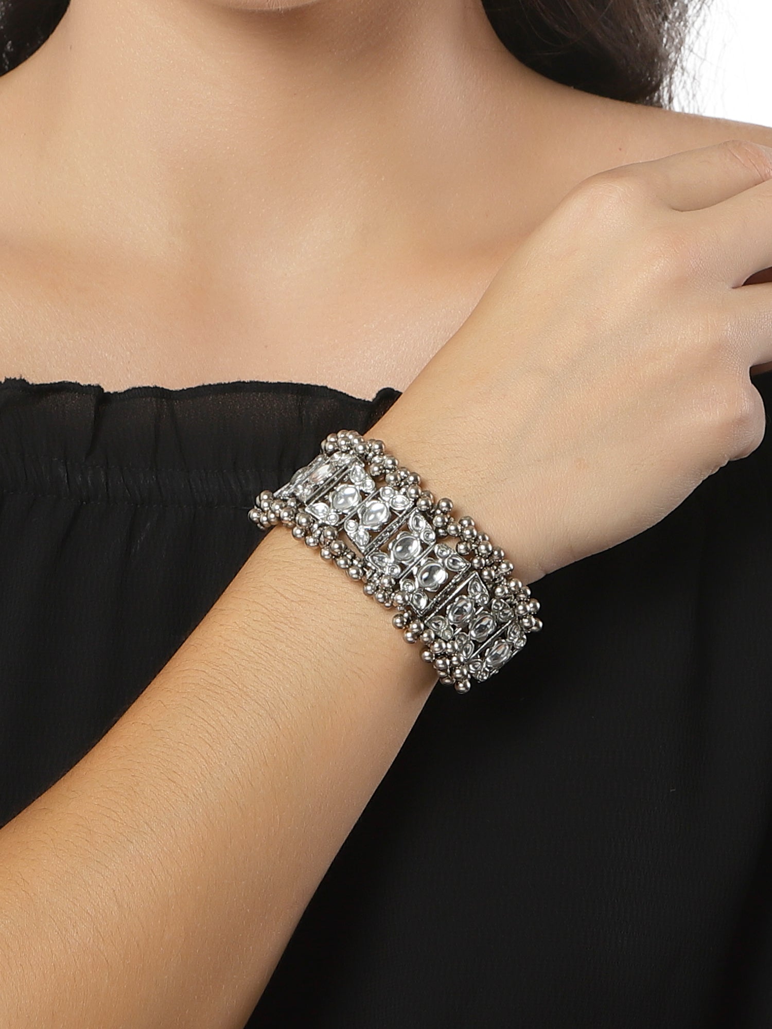 Karatcart Oxidised Silver Handcrafted Silver Ball Studded Bracelet for Women