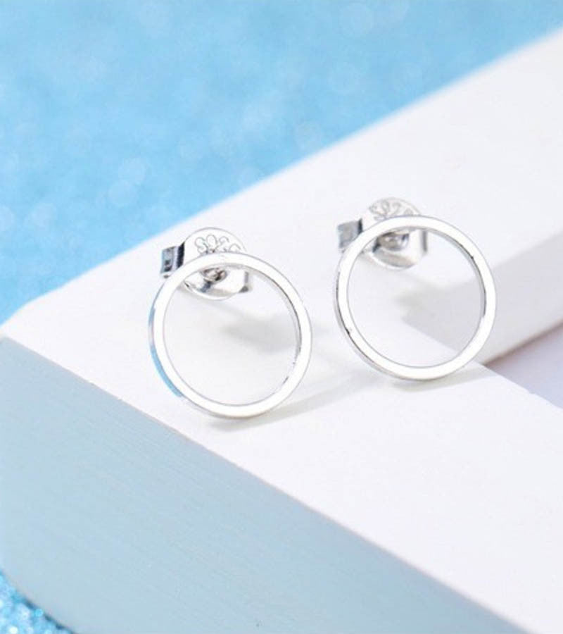 Karatcart Platinum Plated Circle Shaped Stud Earrings  By Karatcart.com