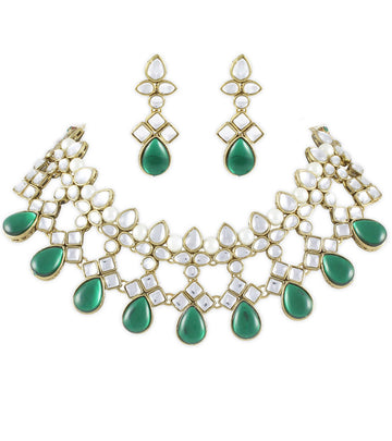 Victoria Kundan and Pearl Necklace Set