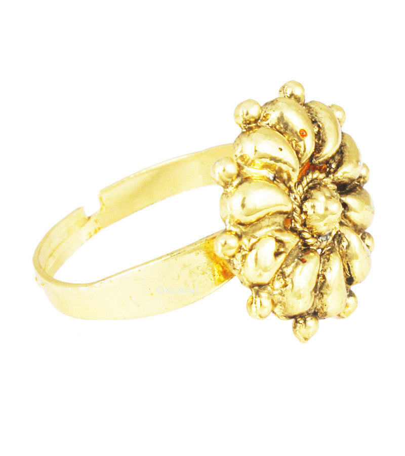 Karatcart 22K GoldPlated Traditional Cocktail Ring