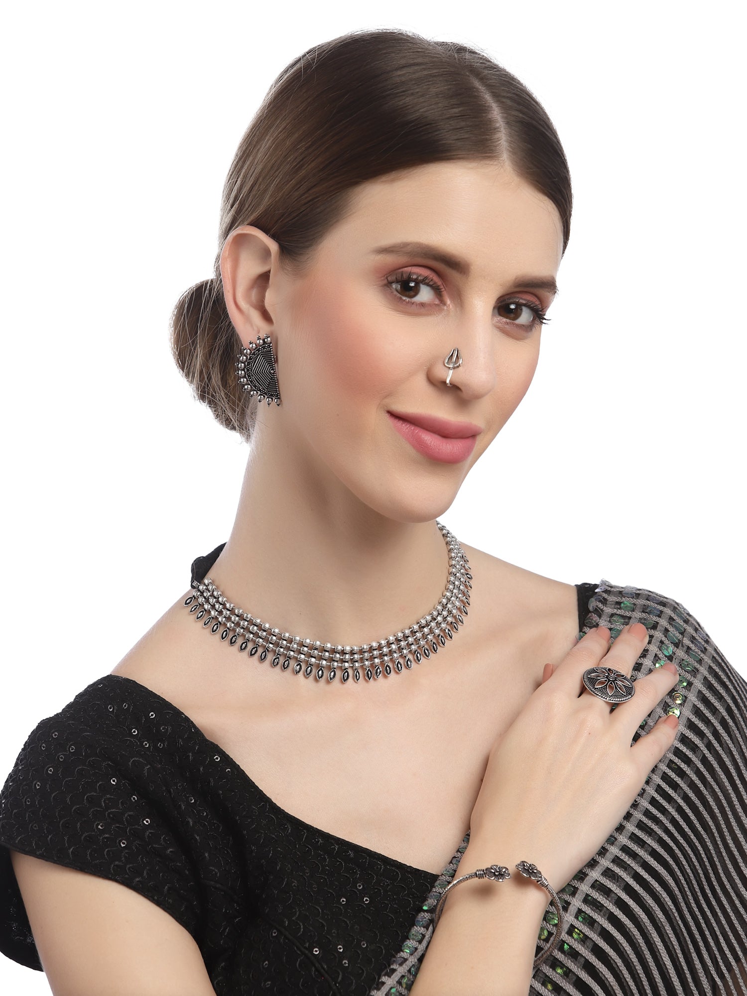 Karatcart Oxidised Silver Tribal Jewellery Set Combo for Womens