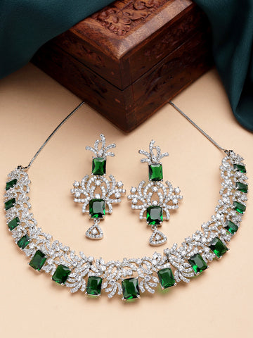 Karatcart Silver Tone Green AD Necklace Set for Women